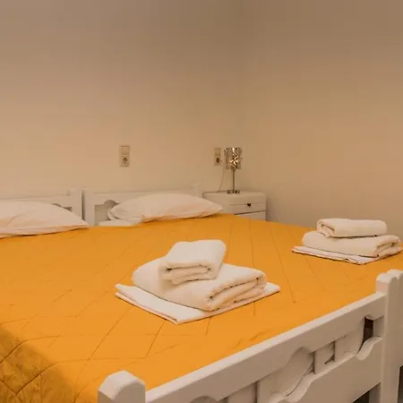 Sunshine Hotel